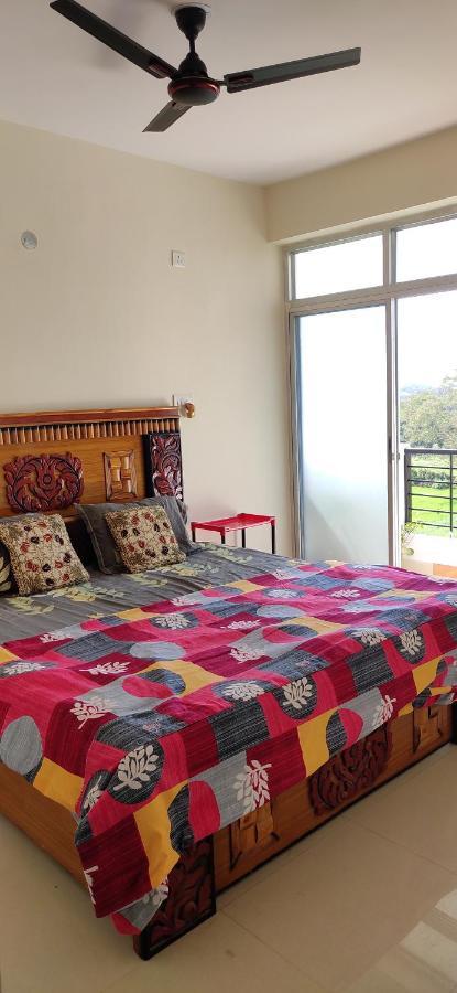 Love & Peace Apartment 贾巴尔普尔 外观 照片
